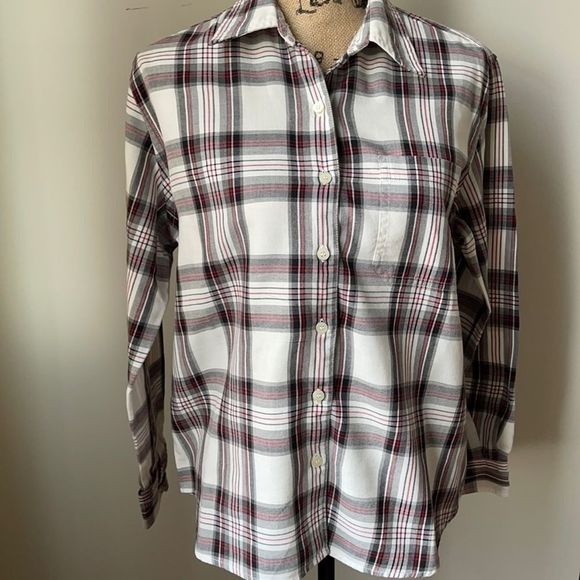 Liz Claiborne Tops - Liz Claiborne Top‼️ 